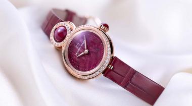 Jaquet Droz Lady 8 Petite Ruby Heart: A Tribute to Nature and Love